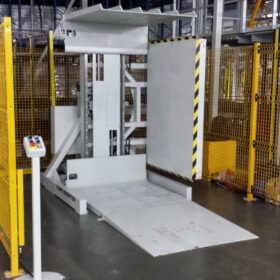 pallet flipper ground level